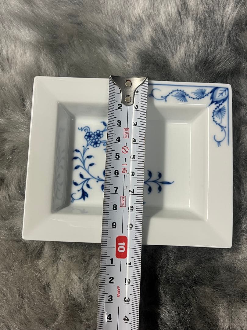 ドイツ名窯マイセンMeissen「ブルーオニオン」青花柄シリーズの角皿　2枚