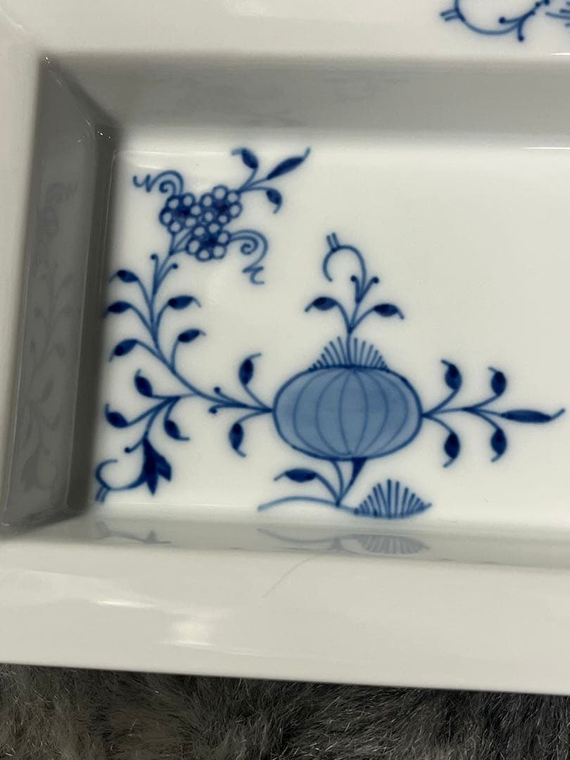 ドイツ名窯マイセンMeissen「ブルーオニオン」青花柄シリーズの角皿　2枚
