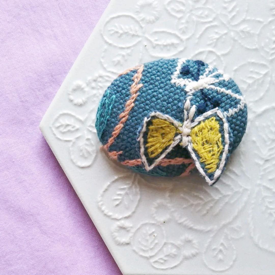 ⚠️のん⑥190ミナペルホネン ハンドメイド ブローチアクセサリー