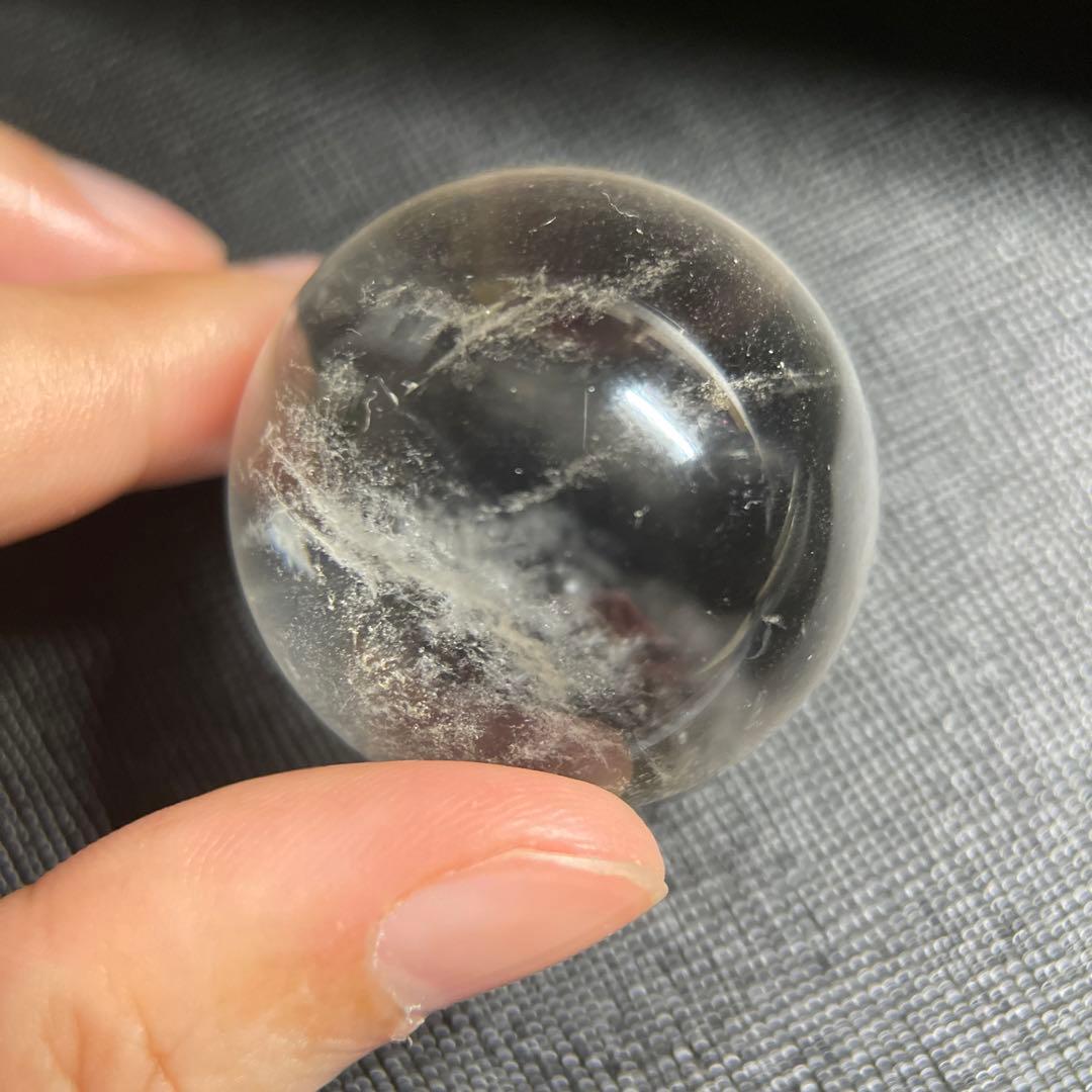 ブラジル産　超稀少 青光　パワーストーン　スフィア丸玉　34mm 台座付き