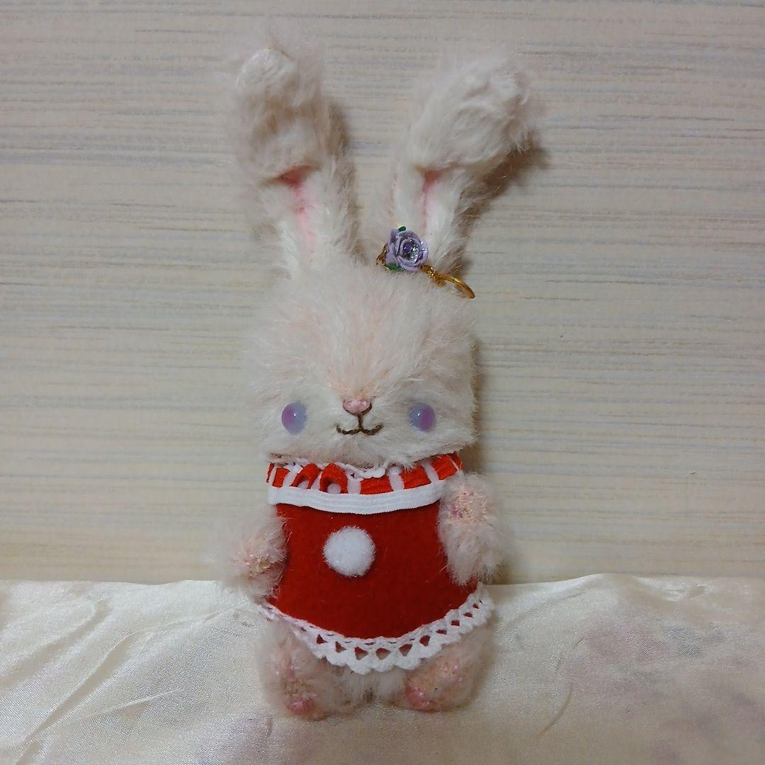 作家様　薔薇チャーム付き　うさぎ　ぬいぐるみ