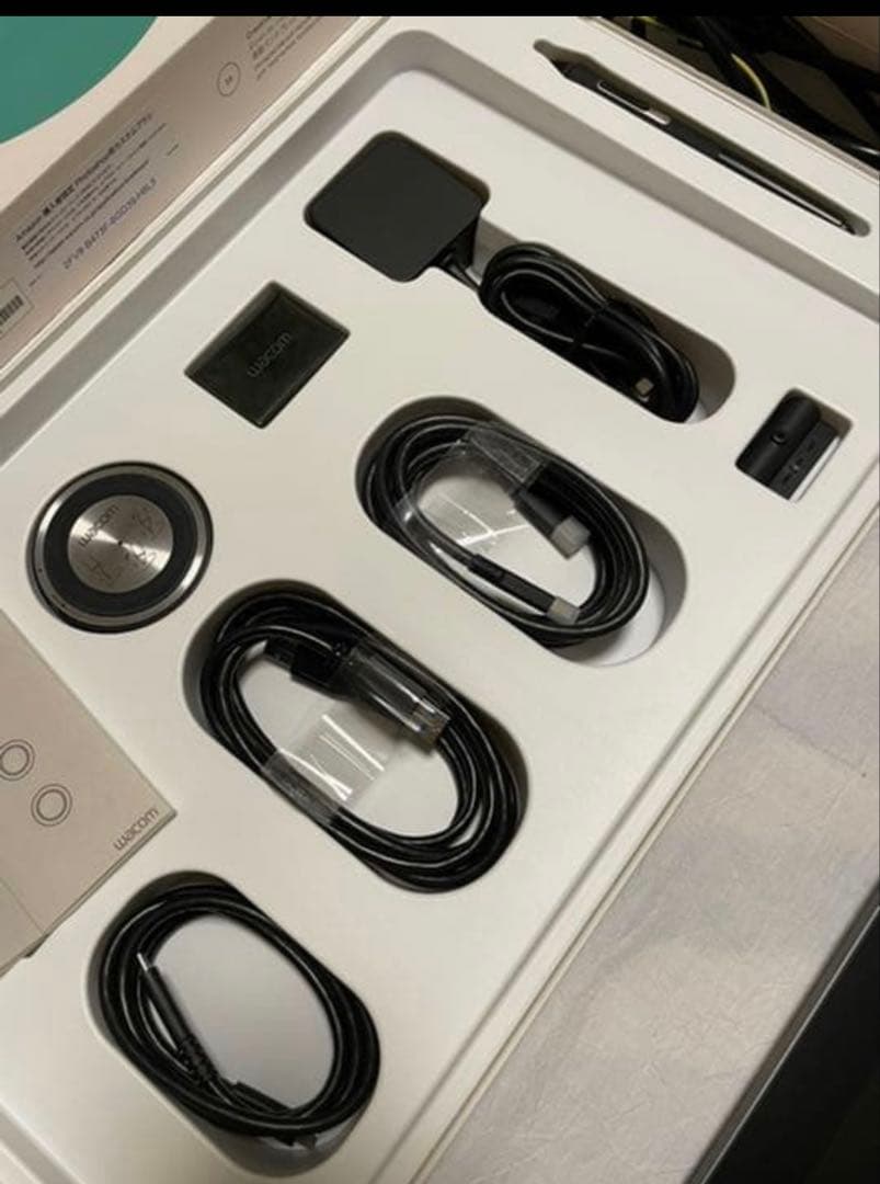 Wacom Cintiq Pro 16 液タブ