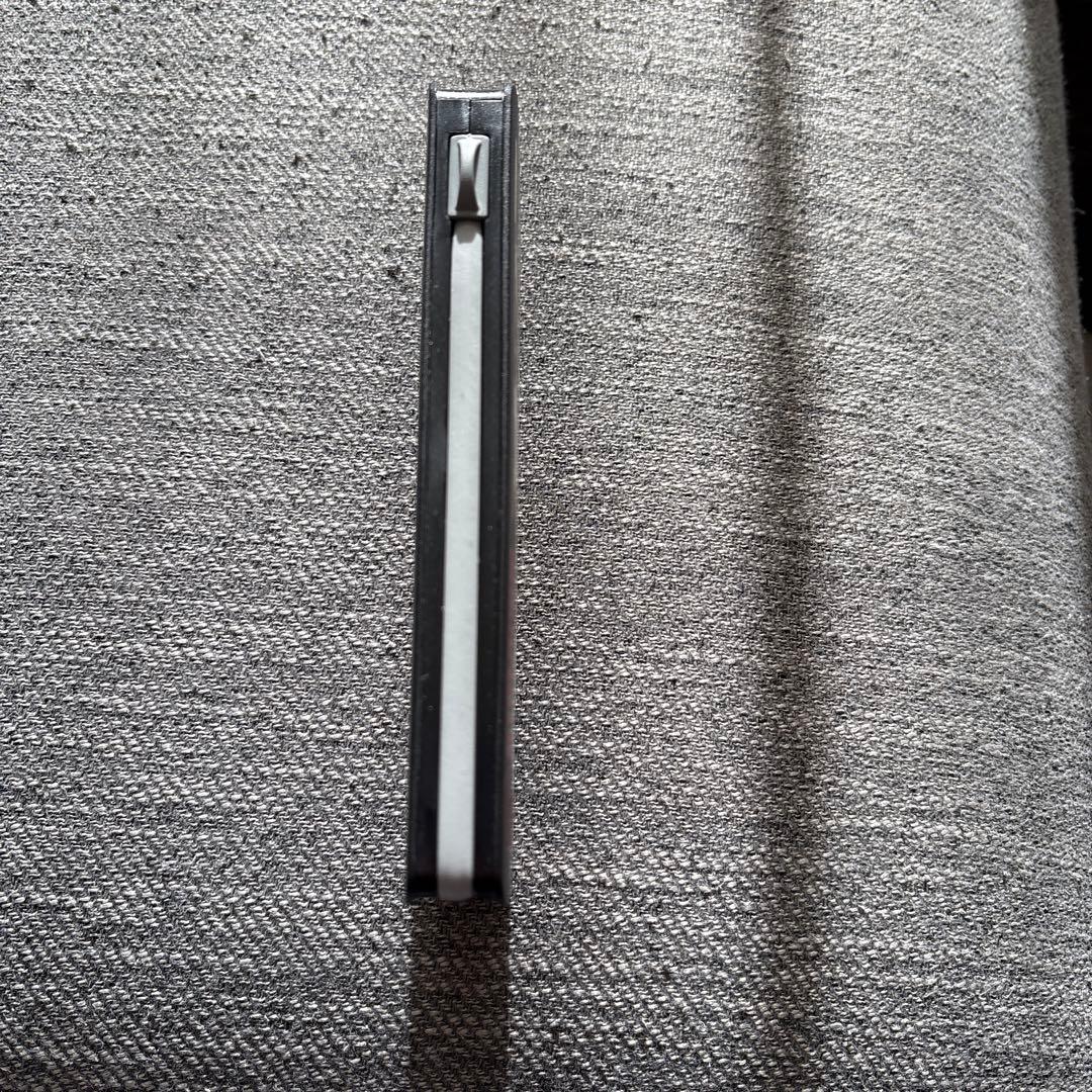 ジャイアンツ坂本勇人　2000本安打記念モバイルバッテリー