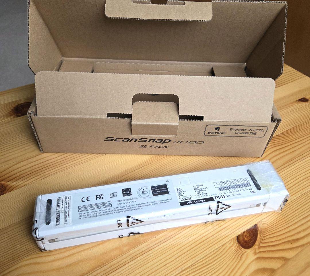 ​【新品未使用】ScanSnap iX100 モバイルスキャナー ホワイトPFU