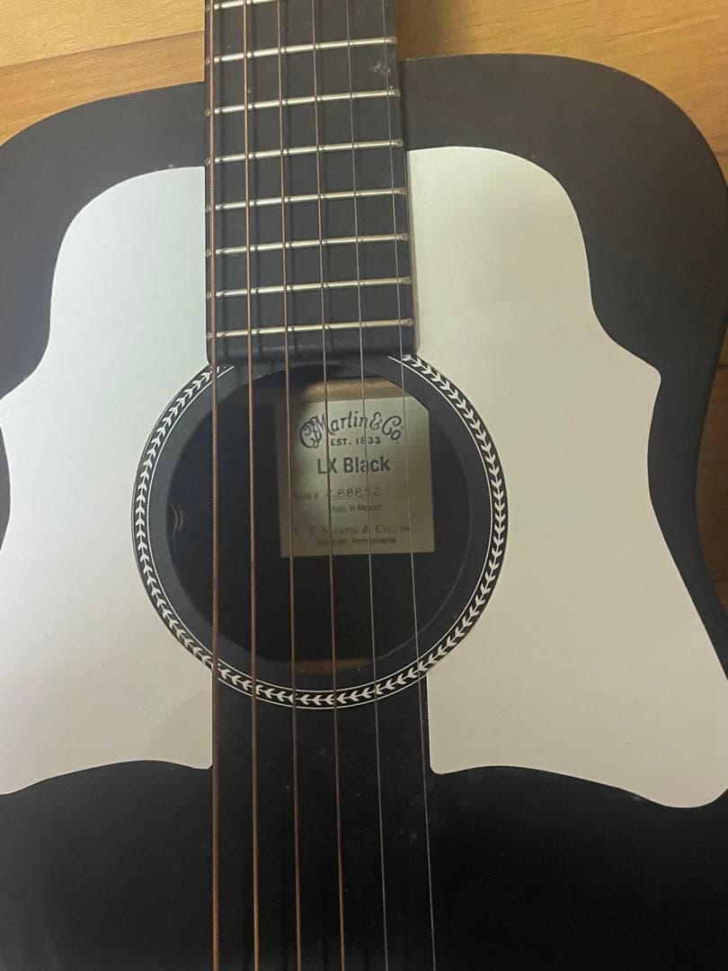 ピックガードMOD！C.F. Martin & Co. LX BLACK