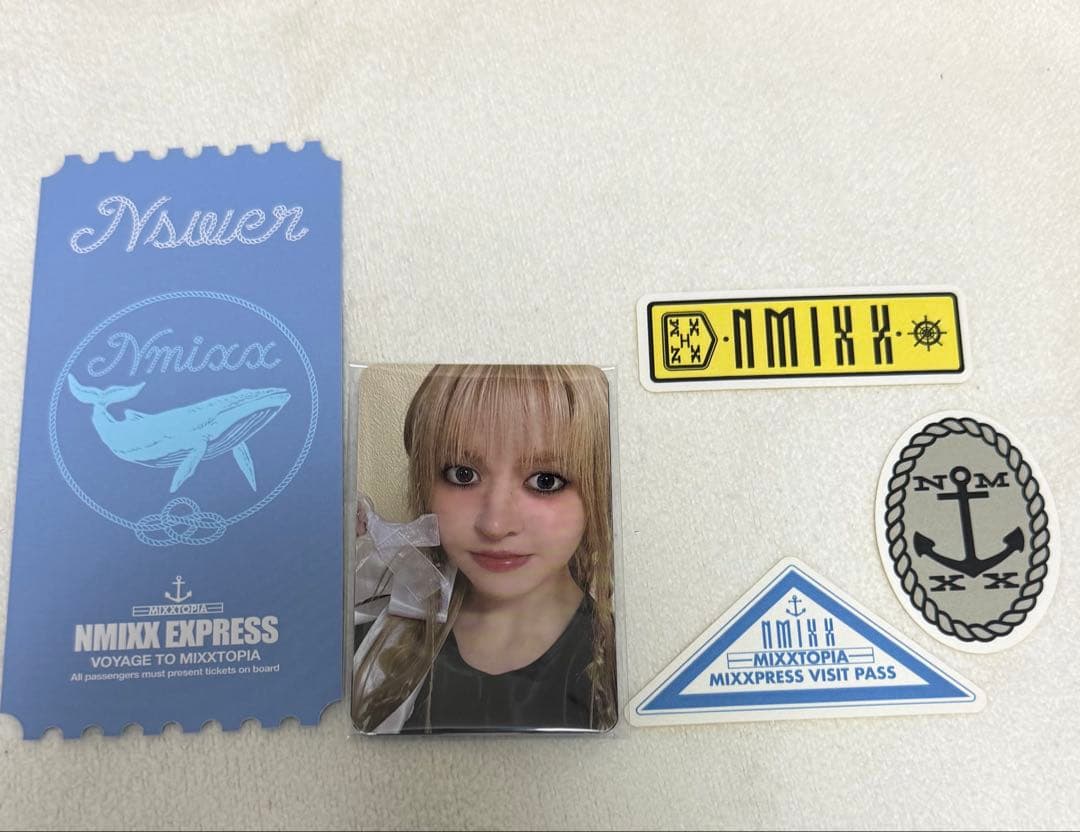 NMIXX パスポート トレカ シール STICK OUT popup