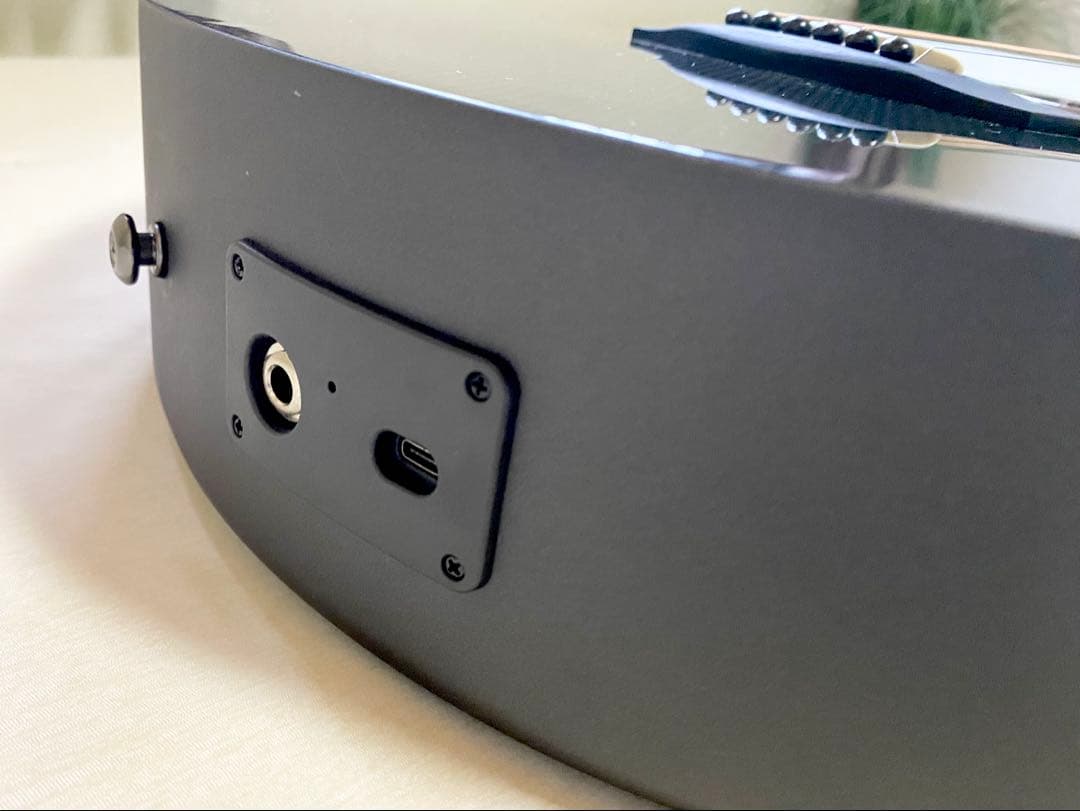 【超美品】Enya/エンヤ X3 Pro Mini カーボンギター