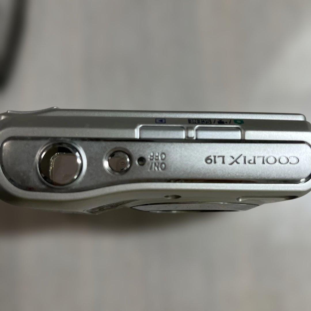 Nikon Coolpix L19 コンデジ 単三電池ニコンクールピクスL19