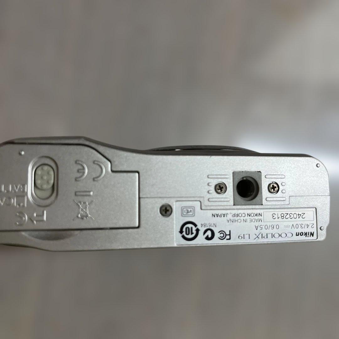 Nikon Coolpix L19 コンデジ 単三電池ニコンクールピクスL19