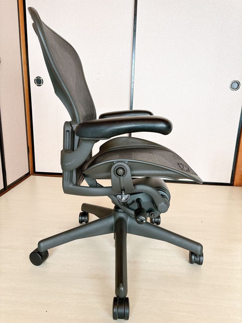 Herman Miller アーロンチェア 旧型クラシック Bサイズ