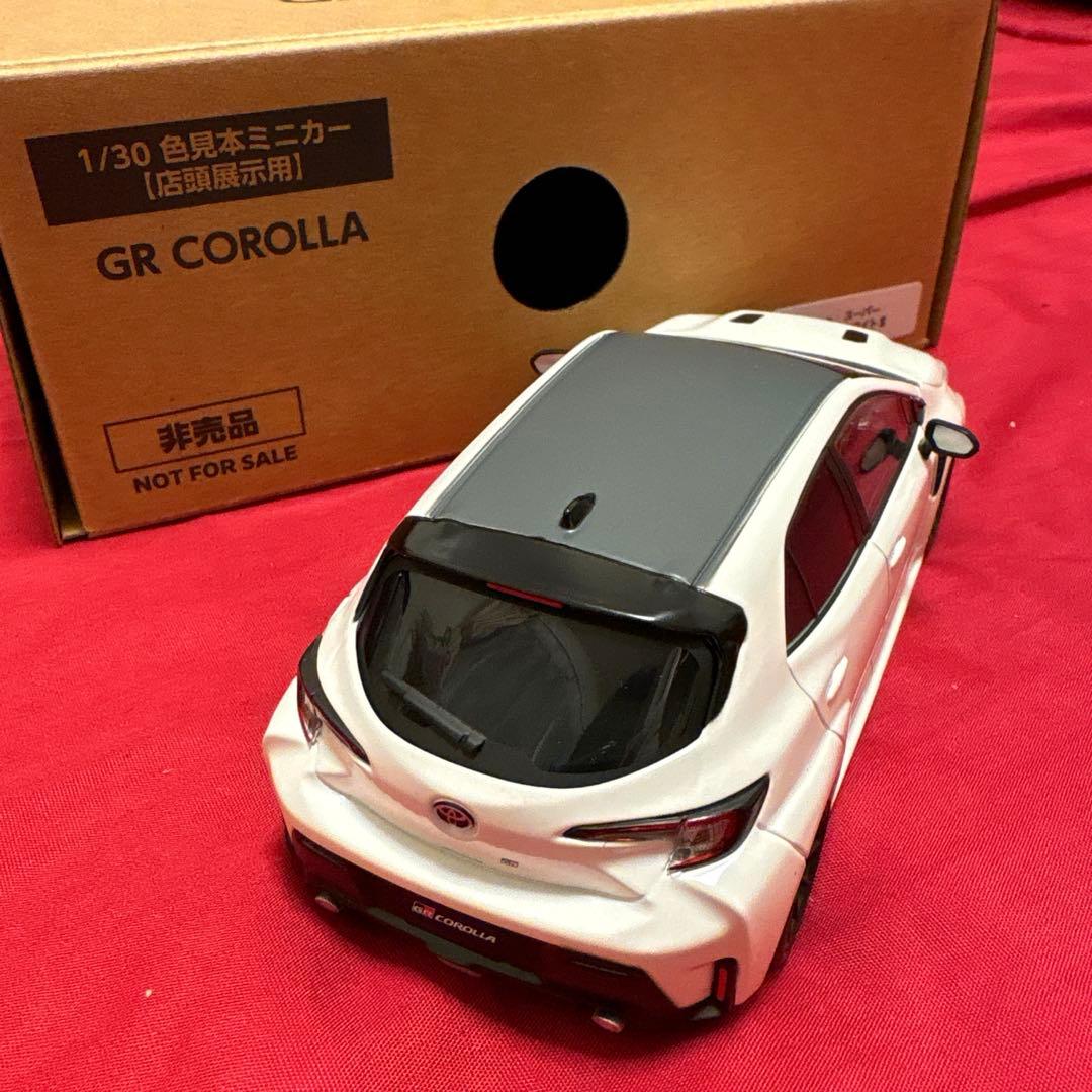トヨタ　GRカローラ　ミニカー