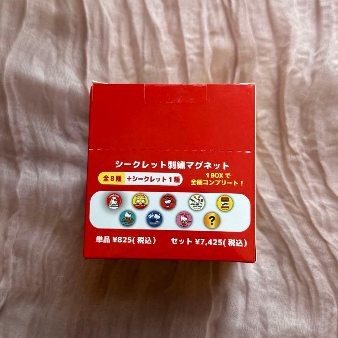 完売品！ハローキティ 刺繍マグネット 9個　コンプリートセット　缶バッチ風