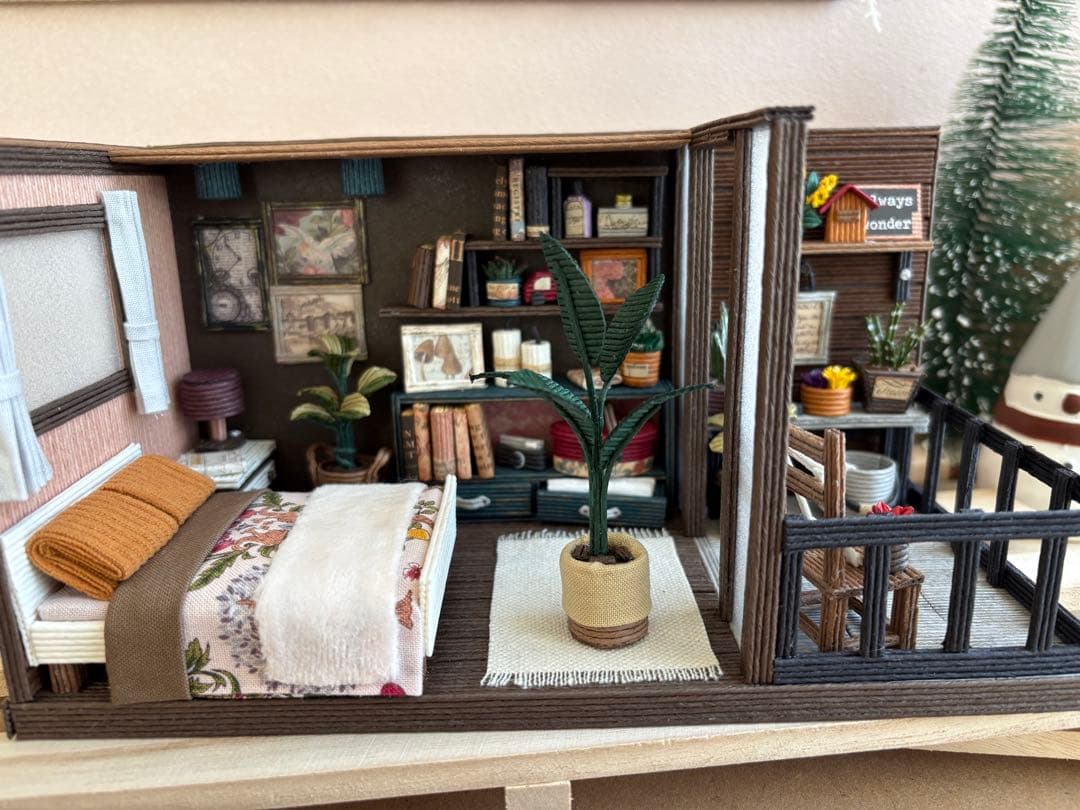 エコクラフト　紙バンド　ミニチュアベッドルーム（ライトアップ）