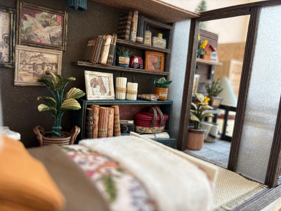 エコクラフト　紙バンド　ミニチュアベッドルーム（ライトアップ）