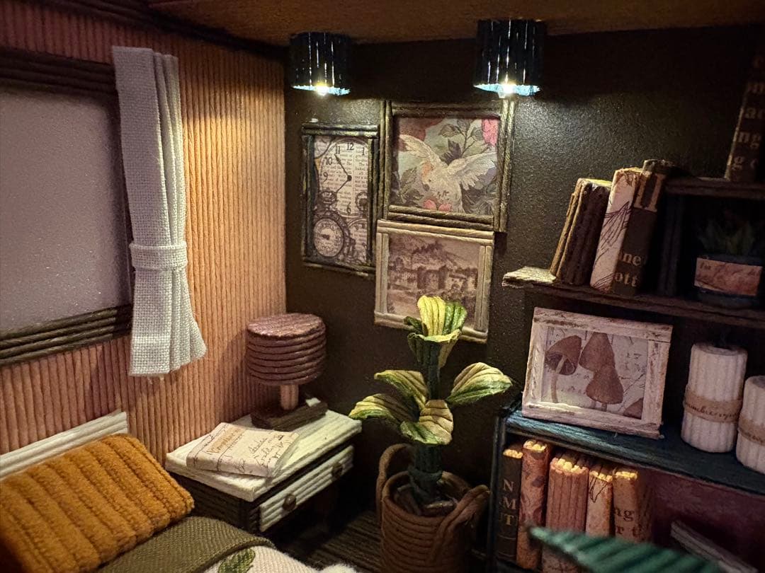 エコクラフト　紙バンド　ミニチュアベッドルーム（ライトアップ）