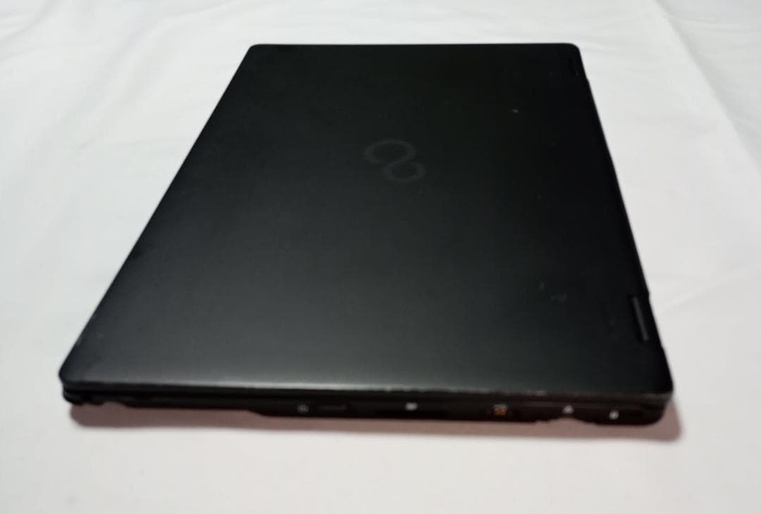 富士通 877g 8世代 i5 タッチパネル、LTE対応 オフィス、テレワーク可