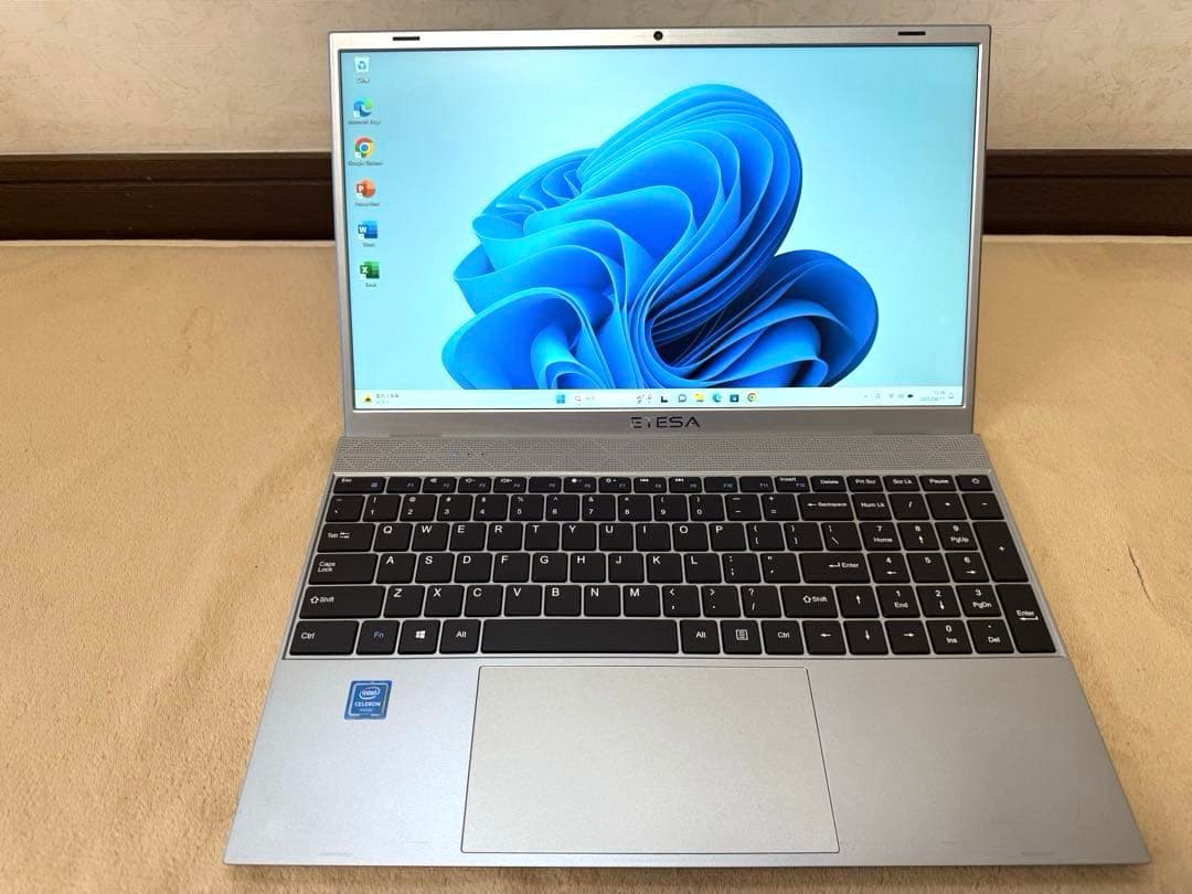 薄型ノートパソコン　office