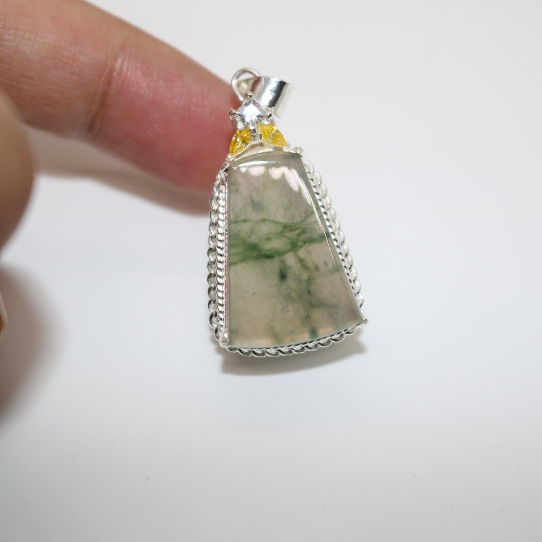 平安無事牌お守り　プレート　ミャンマー天然A貨翡翠　　ヒスイ　ペンダントヘッド