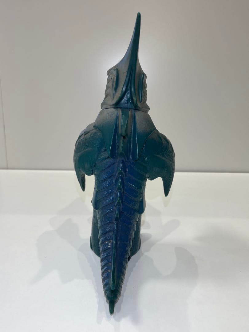 怪獣フィギュア スタチュータイプ 約20cm