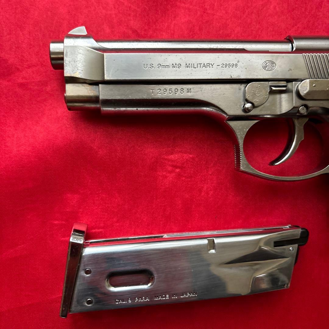 東京マルイ　ベレッタM92 クロームステンレスシルバー
