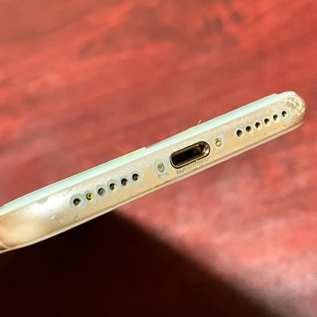 iPhone8 本体➕箱➕未使用充電アダプタ・ケーブル