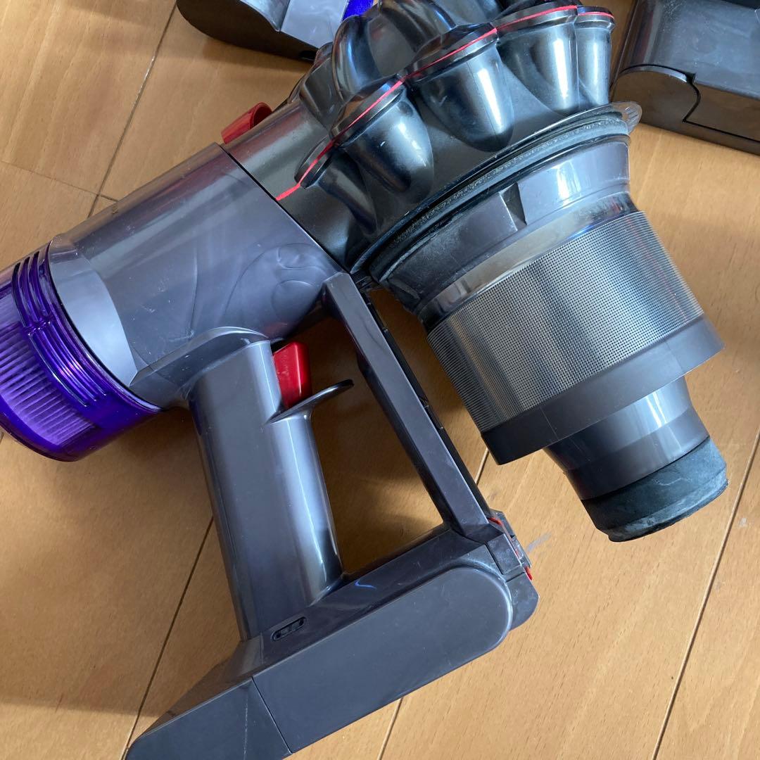 Dyson v8 slim fluffy +Ankerワイヤレスイヤホンおまけ付