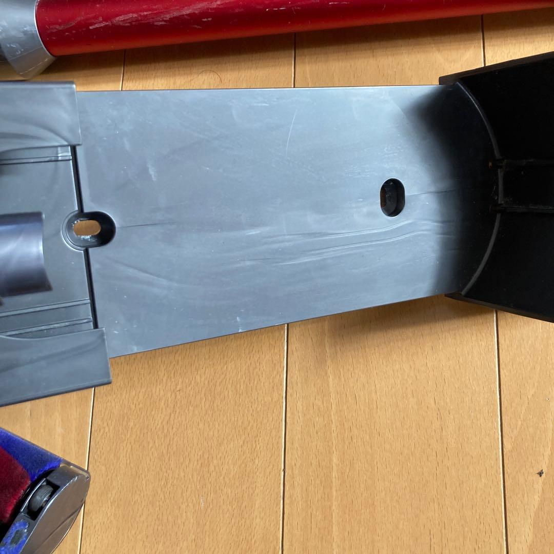 Dyson v8 slim fluffy +Ankerワイヤレスイヤホンおまけ付