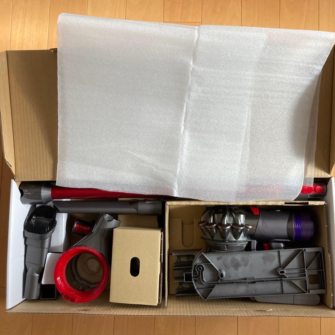 Dyson v8 slim fluffy +Ankerワイヤレスイヤホンおまけ付