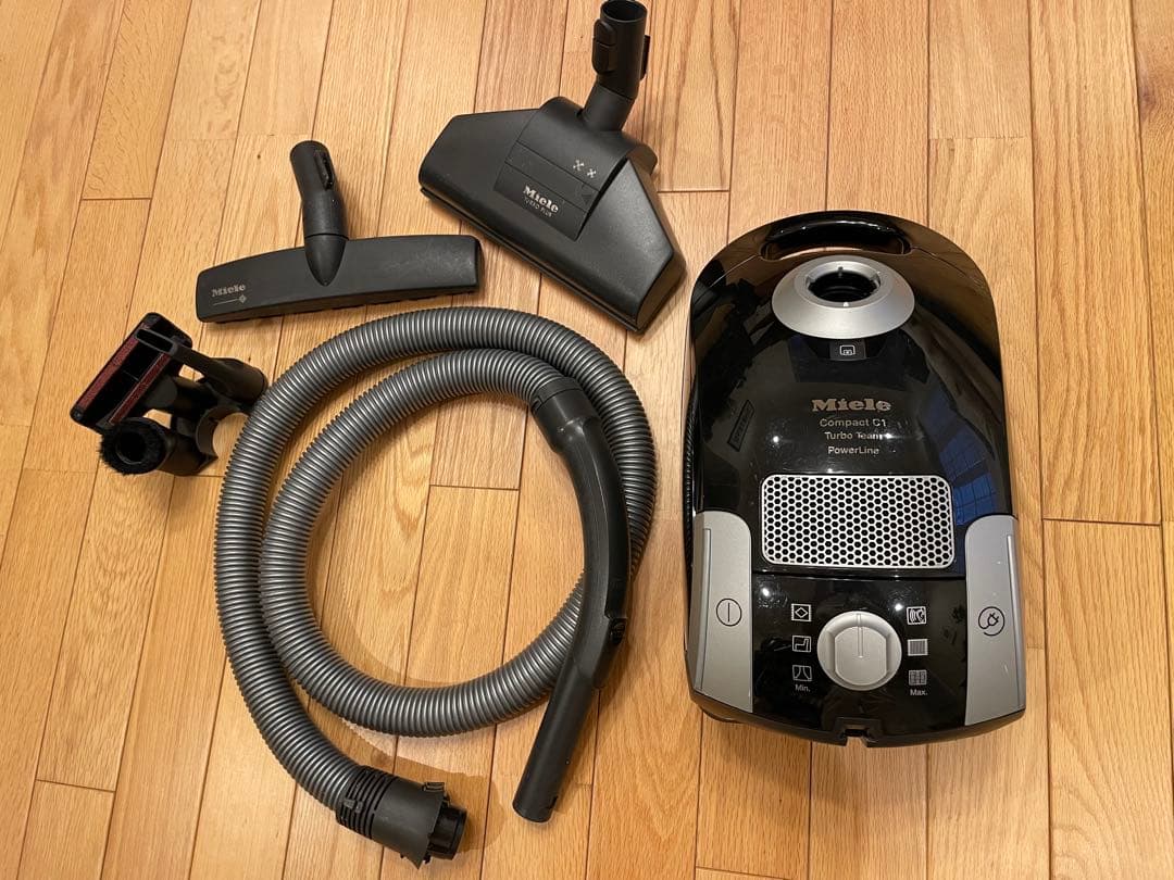 Miele Compact C1 Turbo Team PowerLine 本体