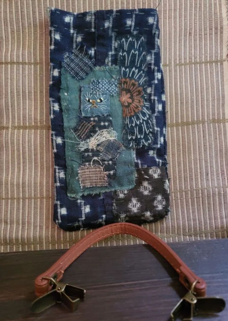 ❇️専用です。古布　襤褸　藍染　柿渋　草木染　他【藍猫モチーフ・スマホケース】