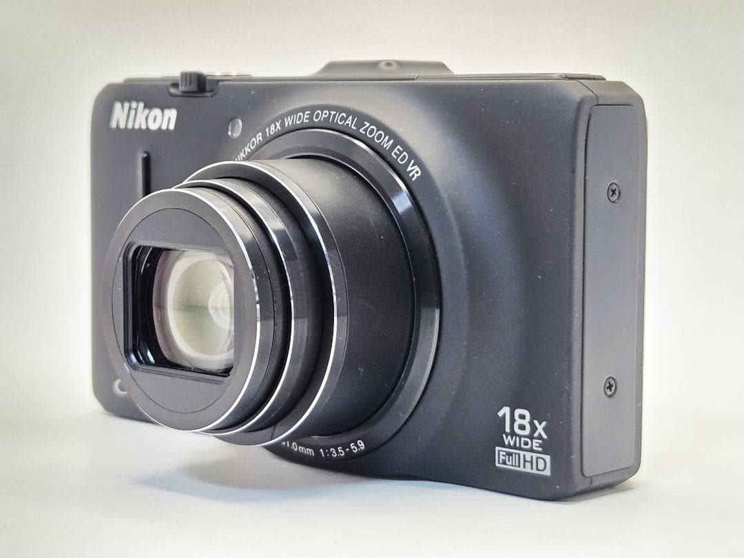ニコン　Nikon COOLPIX S9300 ブラック《元箱付属・動作確認済》