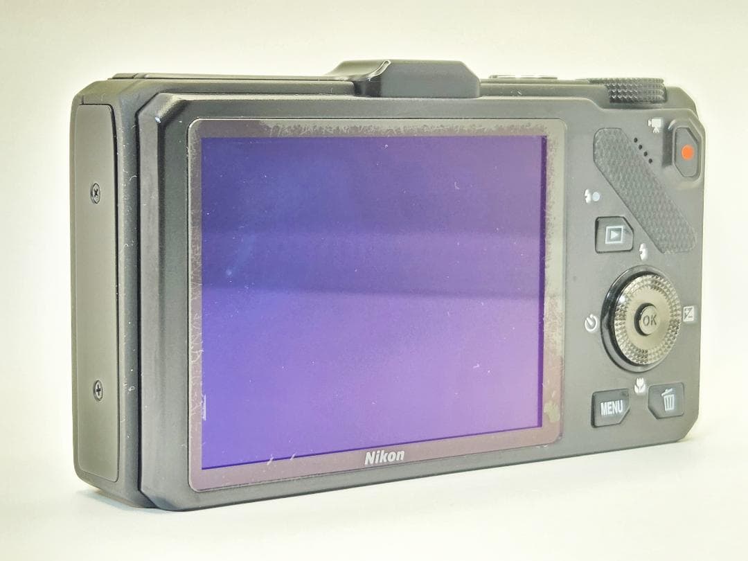 ニコン　Nikon COOLPIX S9300 ブラック《元箱付属・動作確認済》