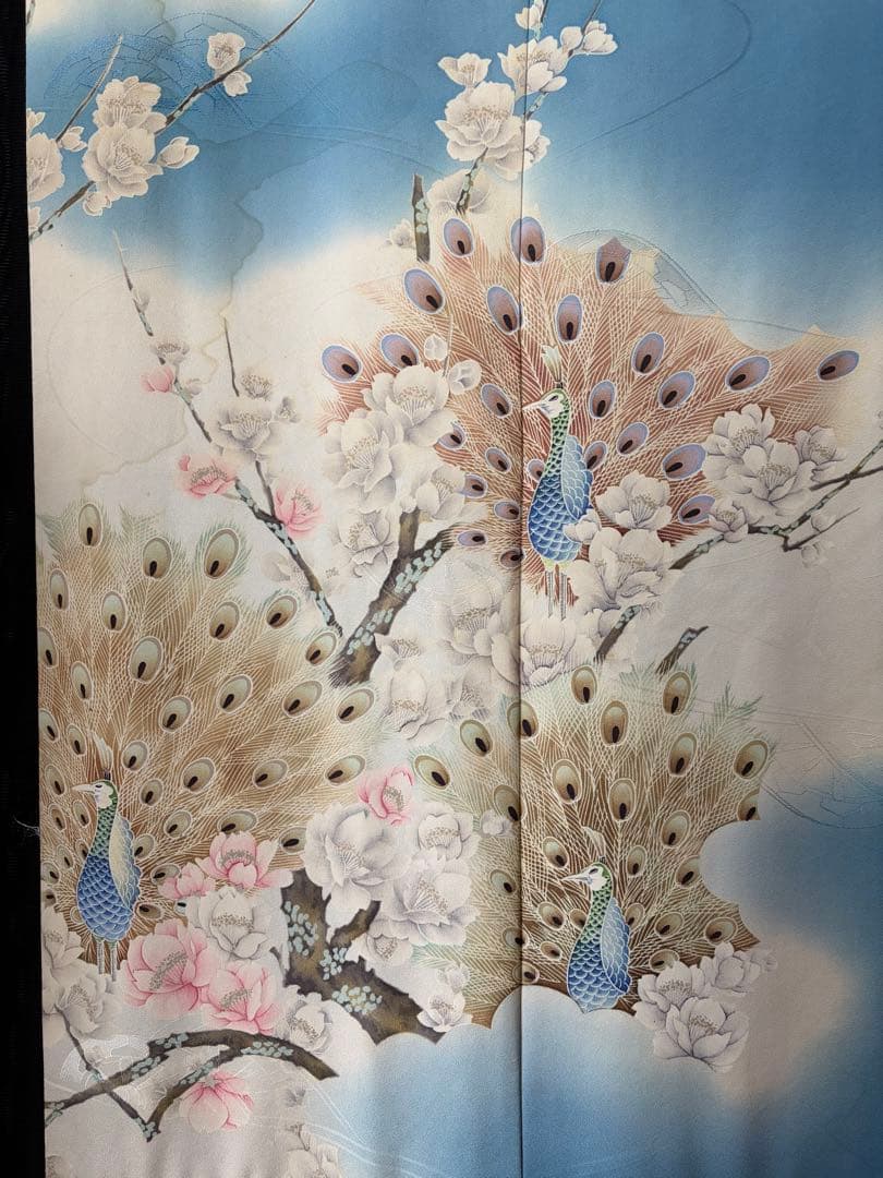 着物リメイク　タペストリー　くじゃく・梅柄　壁飾り