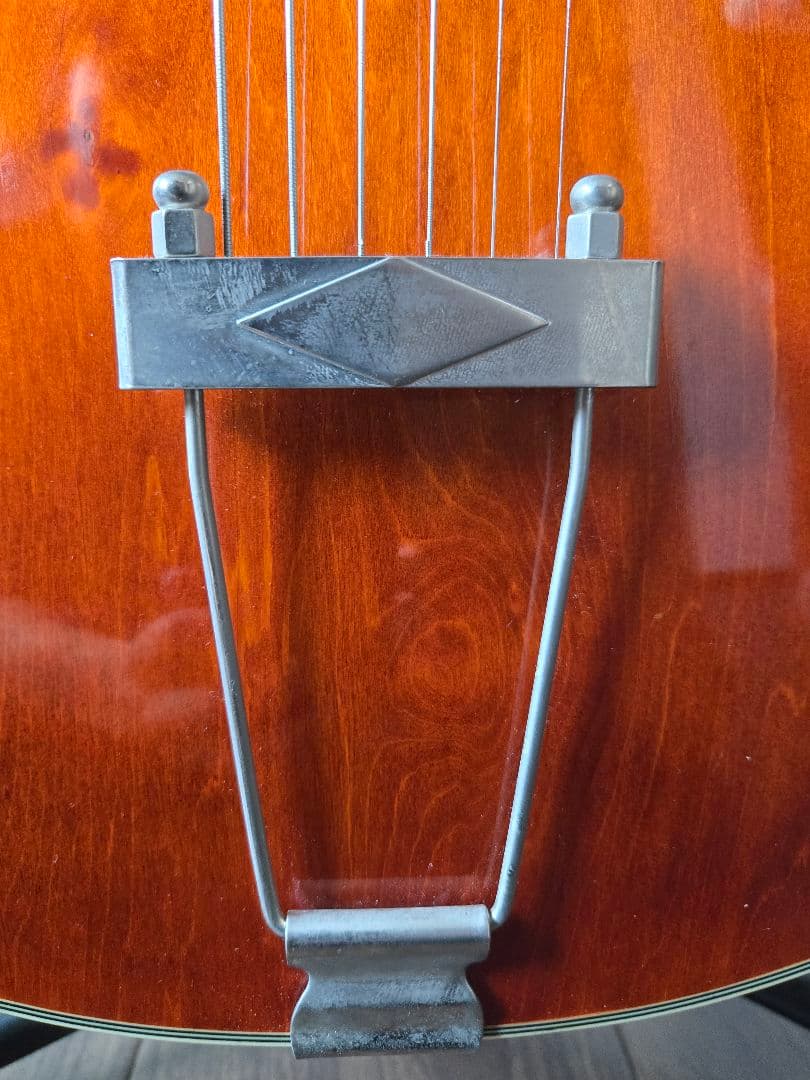 【中古】Eastman AR-175CE Antique Red