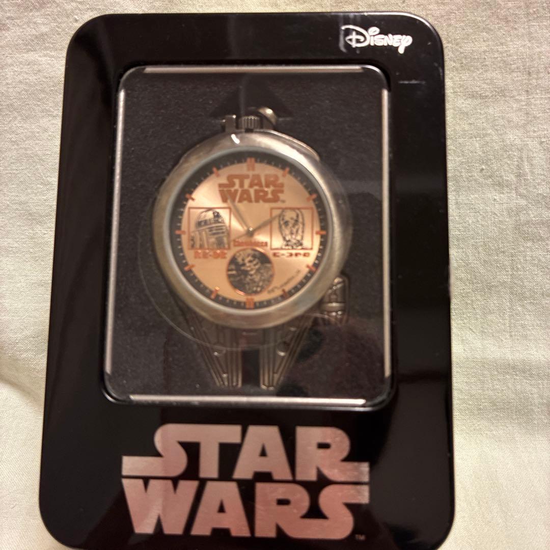 スターウォーズ　プレミアム　ファルコン型懐中時計　全2種類