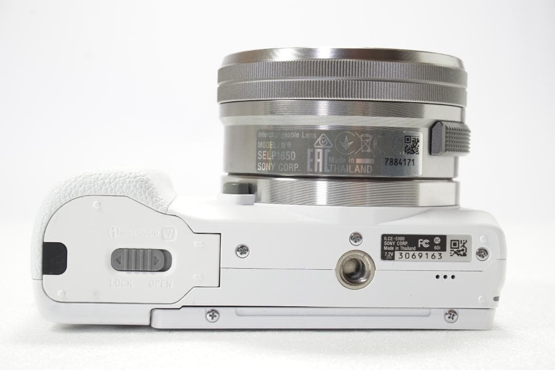 【美品】Sony α5100 ホワイト 4843ショット デジタルカメラ