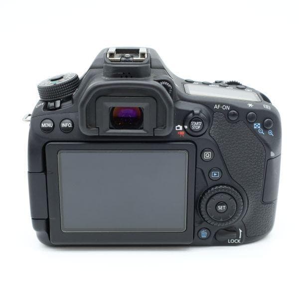 ショット数8,310！元箱付き！■ほぼ新品■ CANON EOS 80D