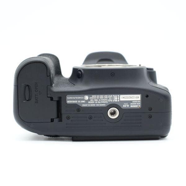 ショット数8,310！元箱付き！■ほぼ新品■ CANON EOS 80D