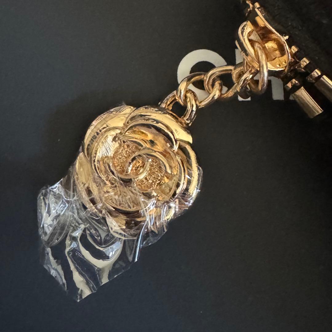 コメント必須　ブラック キルティング ポーチ　　ベルベット小銭入れ