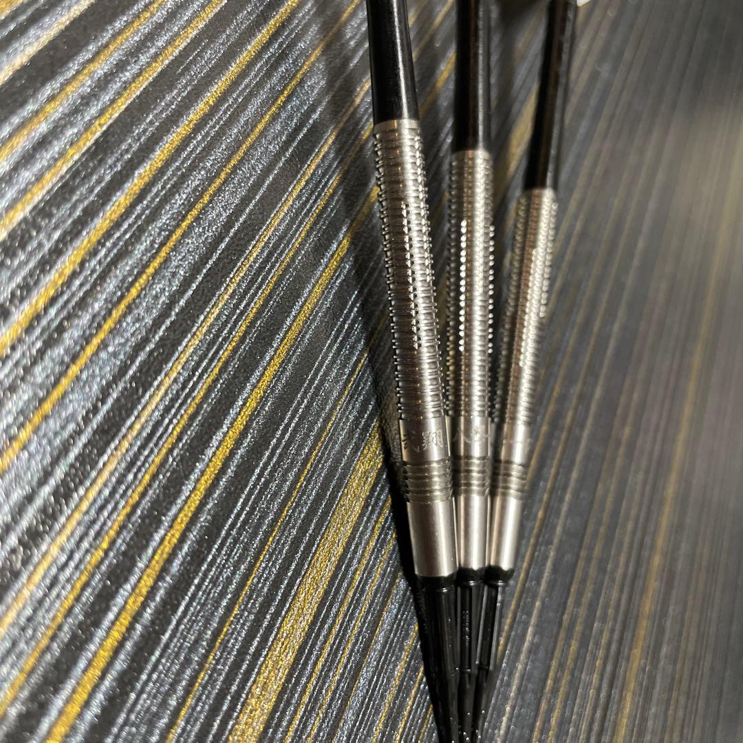 定価約10000円 ソフトダーツ 八撃一閃 弐翔 カットかなり強め ストレート