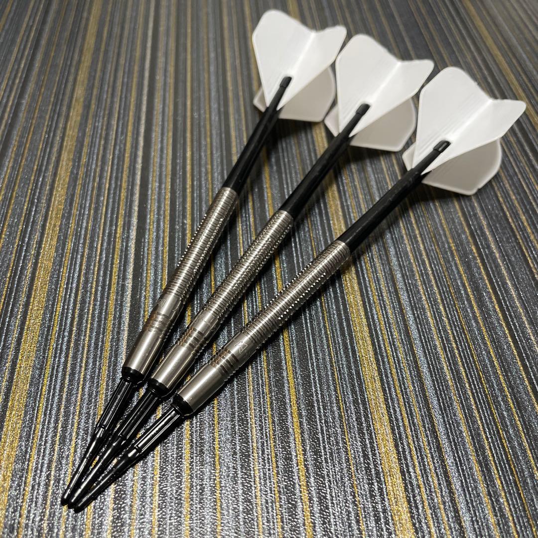 定価約10000円 ソフトダーツ 八撃一閃 弐翔 カットかなり強め ストレート