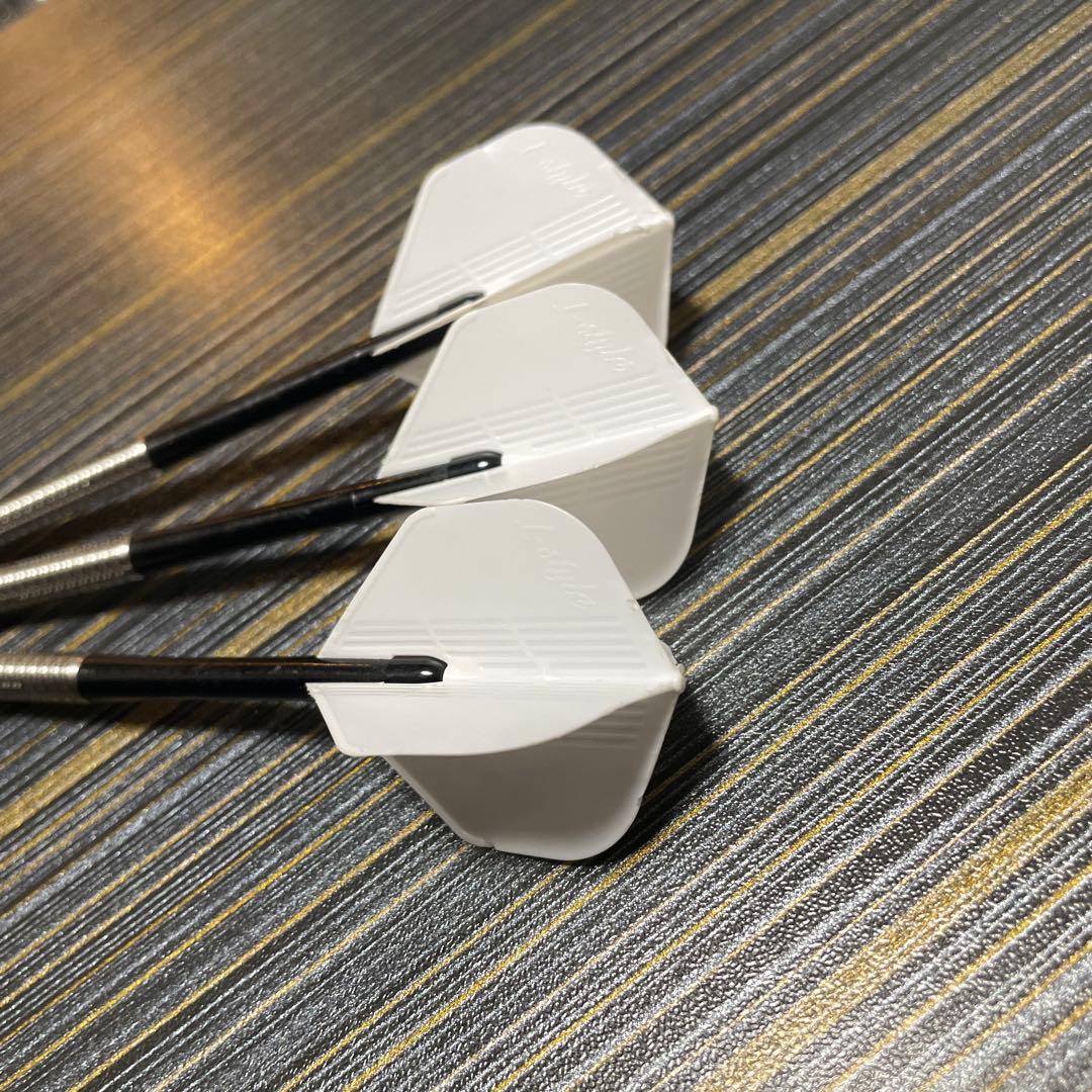 定価約10000円 ソフトダーツ 八撃一閃 弐翔 カットかなり強め ストレート