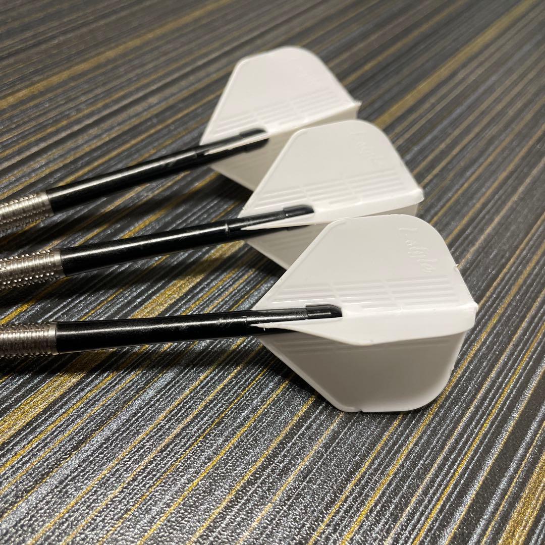 定価約10000円 ソフトダーツ 八撃一閃 弐翔 カットかなり強め ストレート