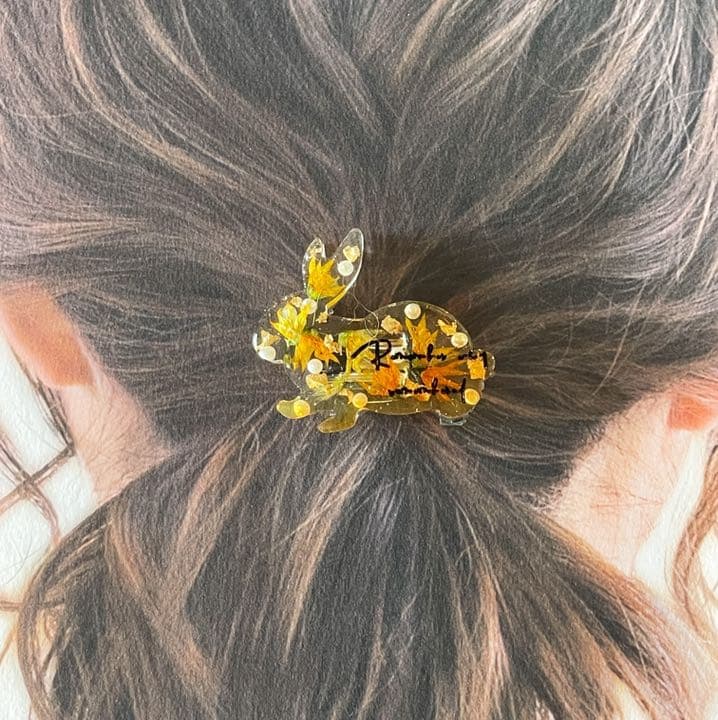 押し花メラスフェルラ❤金箔とパール入り♪英字ウサギのグラデーションヘアゴム❤
