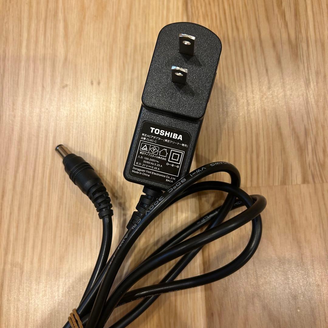 東芝 TOSHIBA コードレスクリーナー VC-CL1700-N