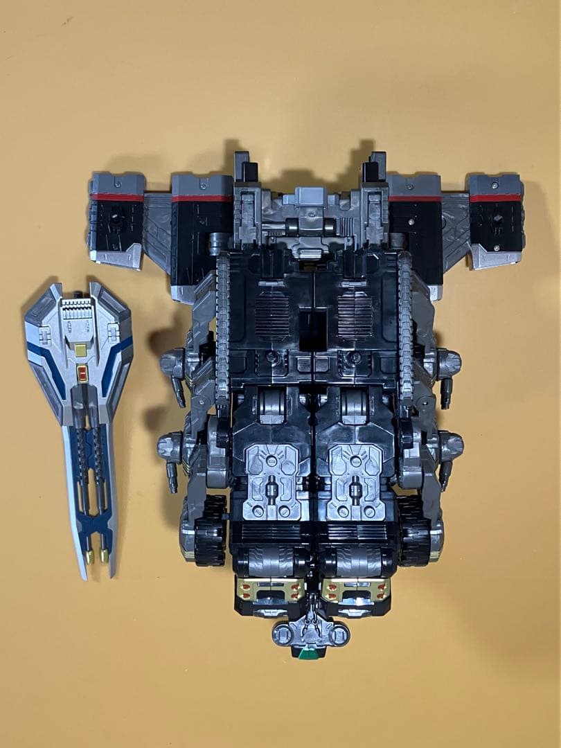 【即購入可】ダイアクロン パワードコンボイV-SHADOW セット