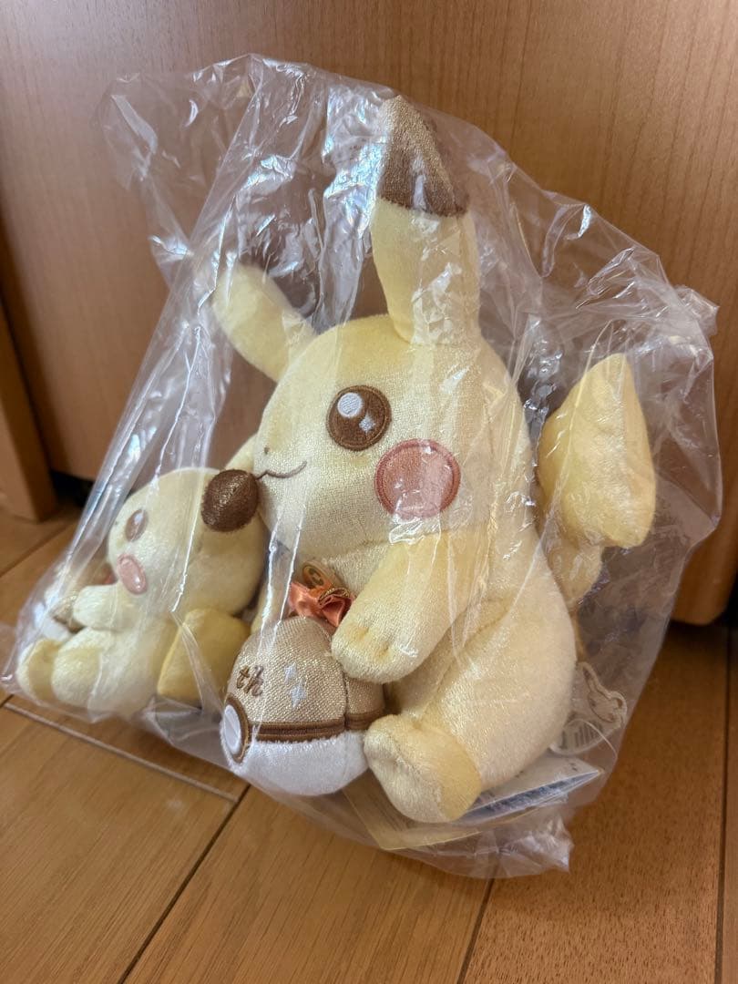30周年記念ぬいぐるみピカピカピカチュウ　ピカチュウ ぬいぐるみセット