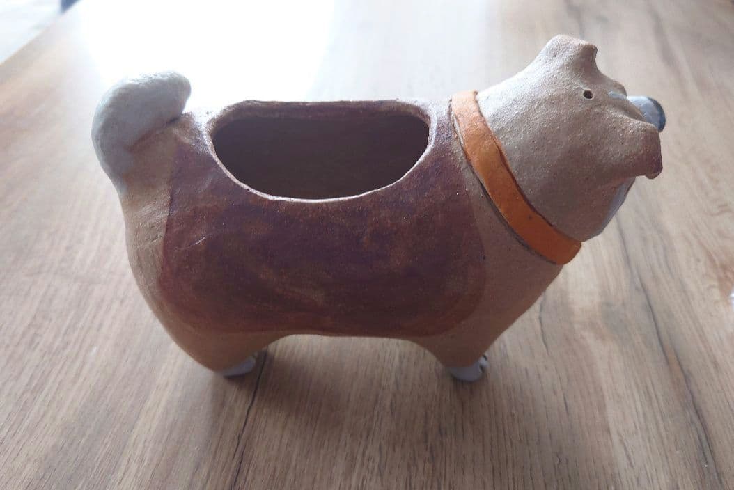 かとうゆみ　犬と小鳥の植木鉢