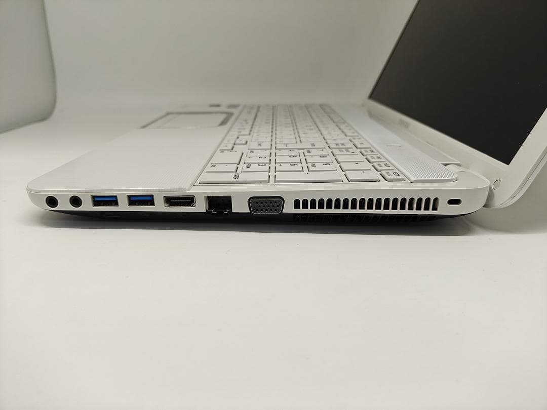 【東芝】爆速 Corei7/SSD128GB ノートパソコン 8GB C12