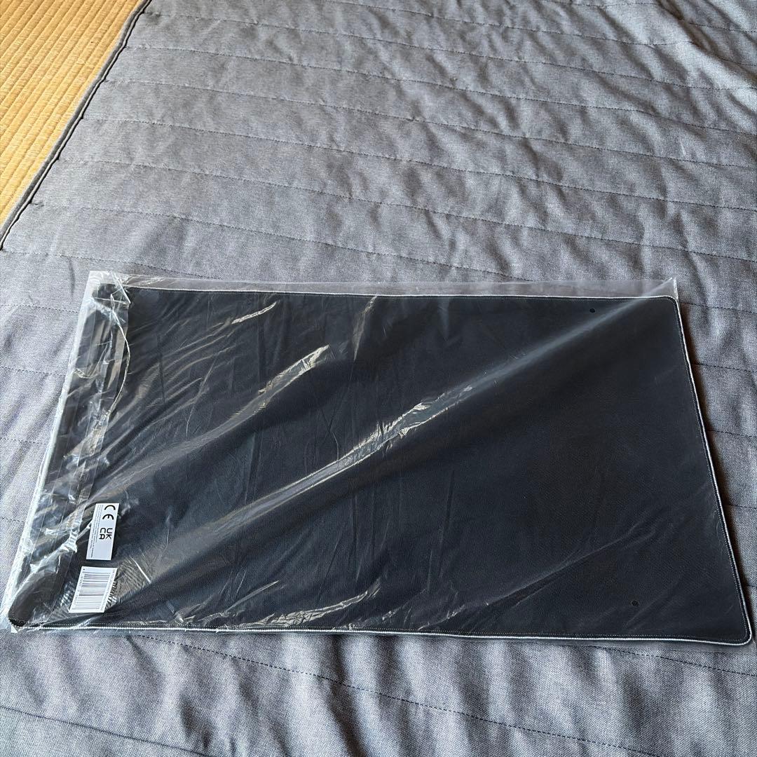 THE FALLEN & THE VIRTUOUS プレイマット